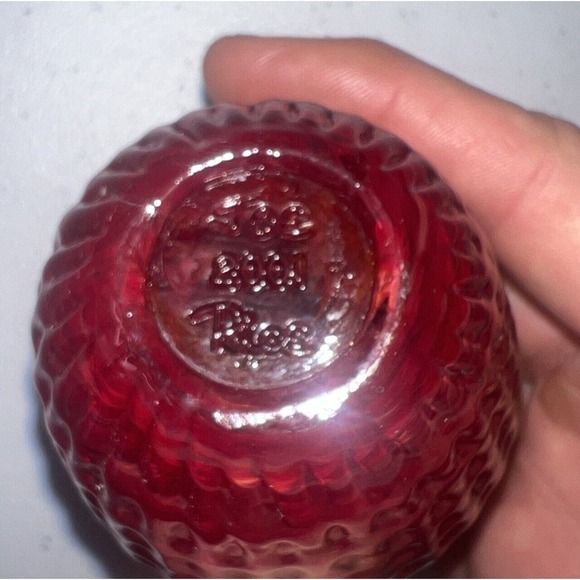 1990 Joe Rice Art Glass Strawberry Red‎ Green Leaves Figurine Paperweight 3.75” - Picture 6 of 7